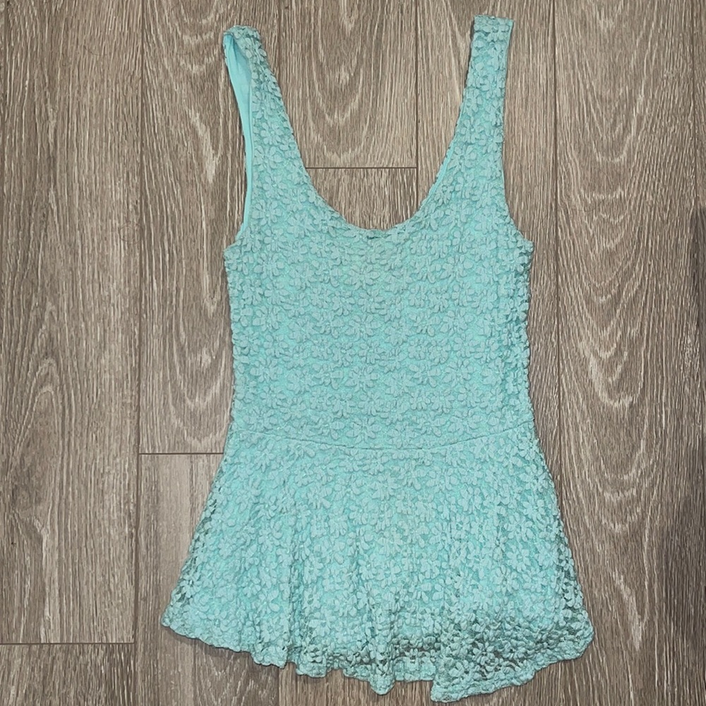 Baby Blue Pins and Needles embroidered lace top, M